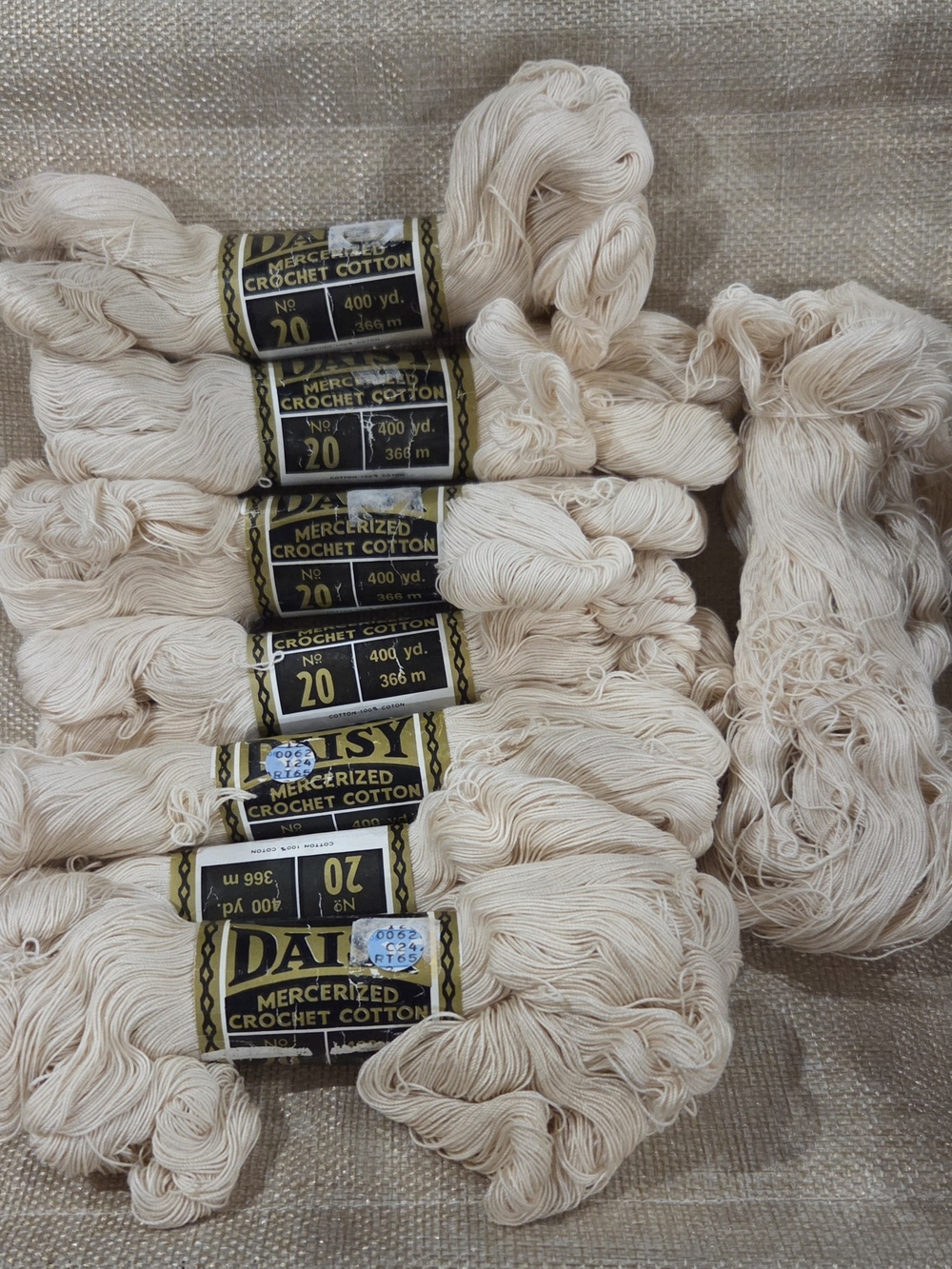 Vintage Daisy Mercerized Crochet Cotton 8 skeins No 20 Ecru